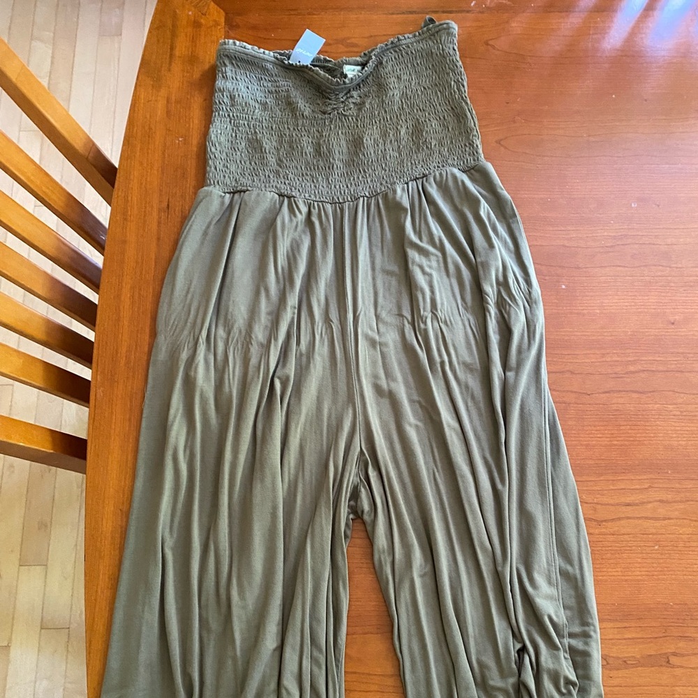 Green Aerie Jumpsuit *Never Worn*
